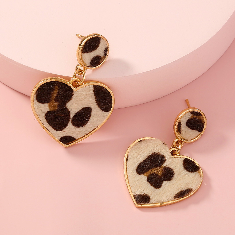 Fashion Plush Leopard Earrings Wholesale Nihaojewelry display picture 2