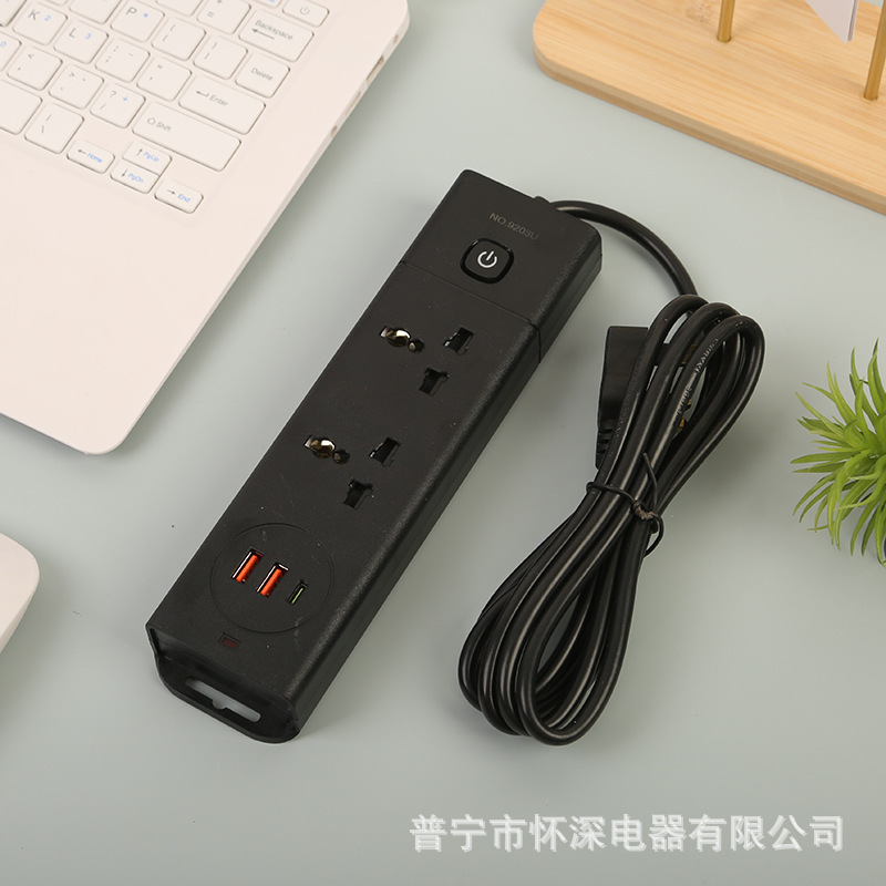 Tarjeta de absorción de alta frecuencia 2USB + 1PD Estándar británico Estándar europeo Estándar americano Vestido neutro Dubai Arabia Saudita comercio exterior