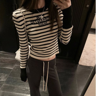 �ڶ��ߺ� ���W����*�ڰחl�yײɫë��Ů���b�¿������̿�ᘿ�����