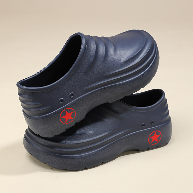 Una pieza de la fábrica de origen envía nuevos zapatos de chef, botas de lluvia antideslizantes y resistentes al desgaste, zapatos esenciales para usar al aire libre en la cocina ligera