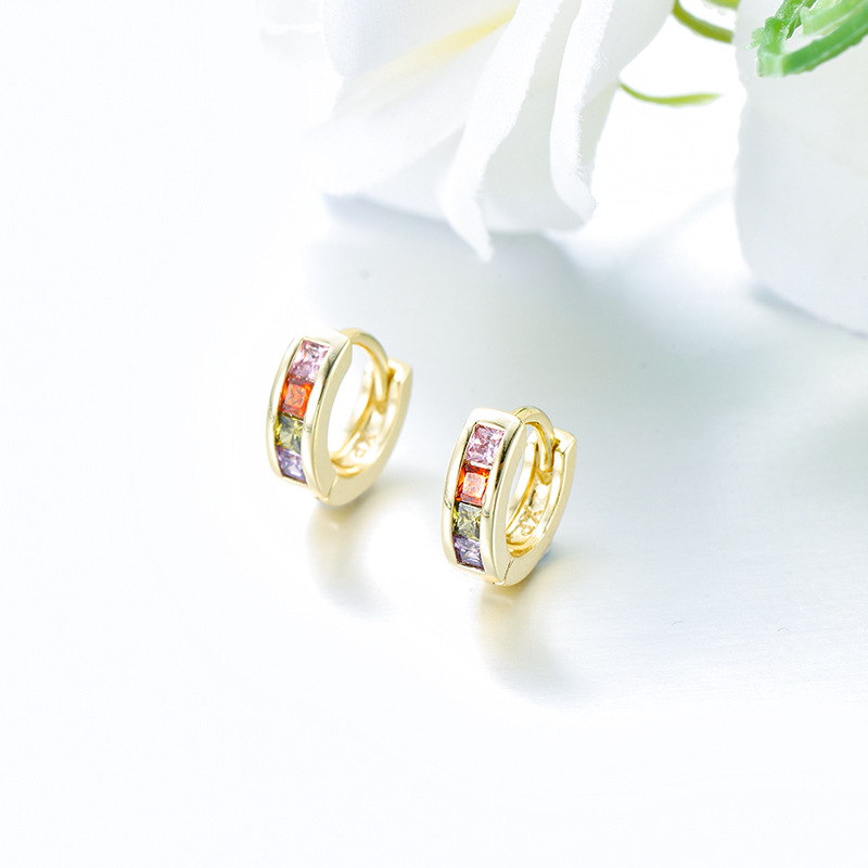 Xuping incrustado de zircon de color europa y americana aleación de cobre transfronteriza chapado 14k color geométrico arantes redondos pernos de orejas