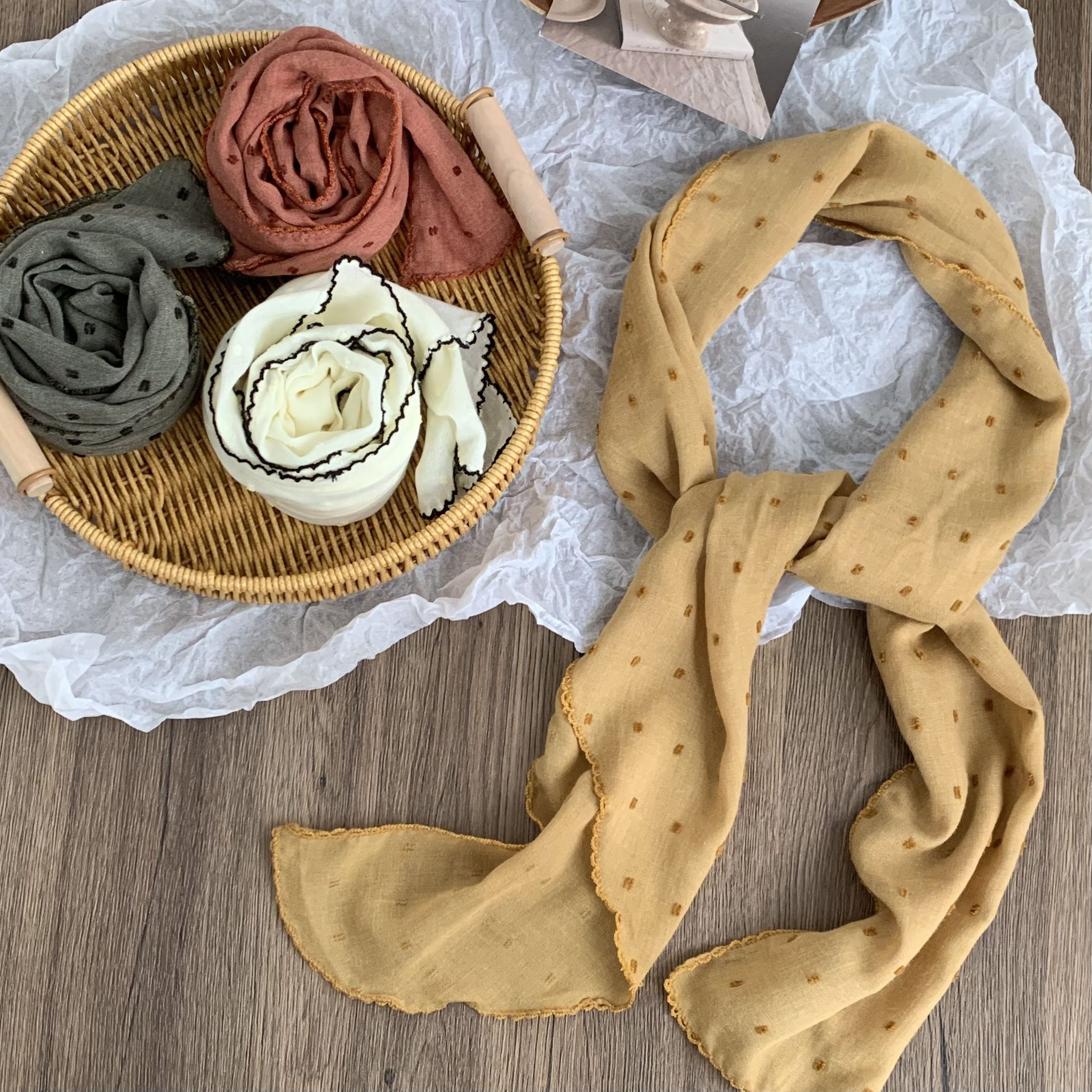 Pañuelo de seda de lino de algodón con lunares pequeños para mujer, versión coreana de la nueva moda, bufanda de seda de todo fósforo, bufanda pequeña, bolsa de atar multifuncional, bufanda de seda, cinturón para el cabello
