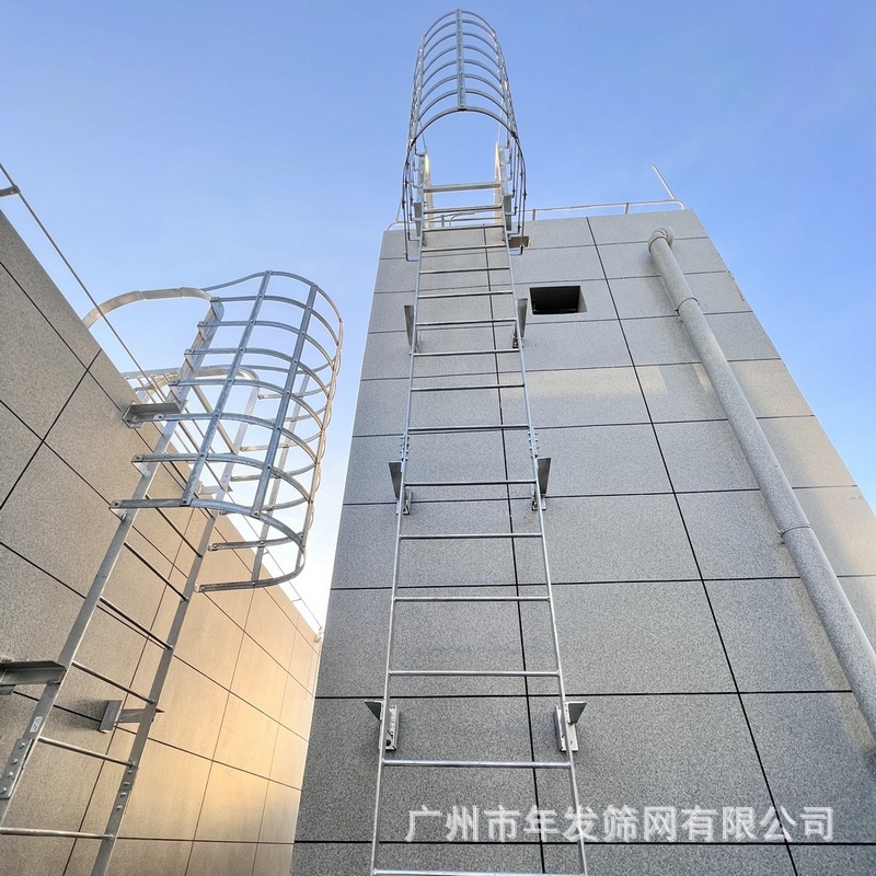 安全爬梯护笼工地热镀锌检修梯不锈钢厂房护笼爬梯