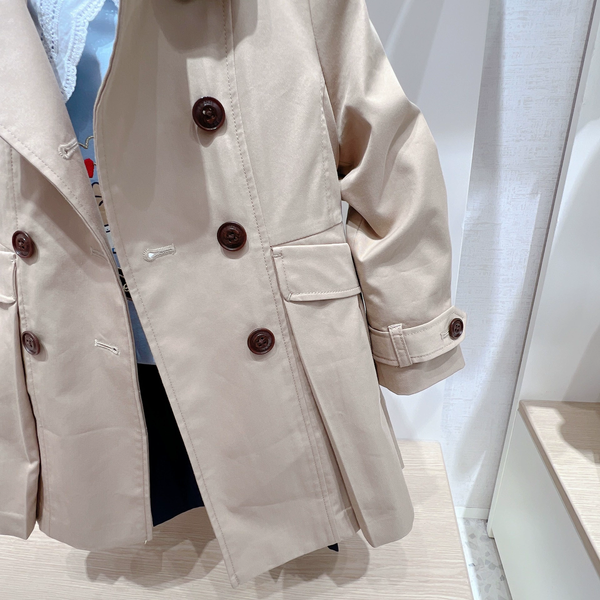 Демисезонное trench coat, стеганный жилет, корейский стиль