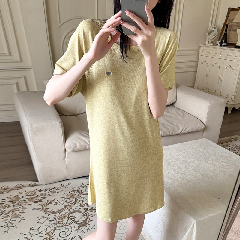 胸パッド付きの愛の刺繍ナイトガウン、春夏の新しい半袖弾性痩身ホームウェアパジャマ、屋外で着用できるミドル丈スカート|undefined