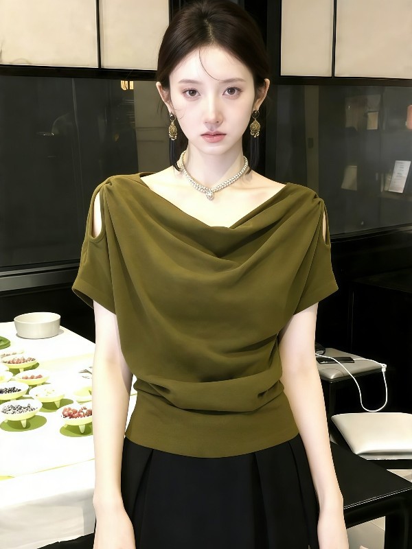 Áo thun nữ tay ngắn cổ swing hở vai phong cách thời trang — xanh lá cây
