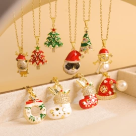 项链;戒指;手镯