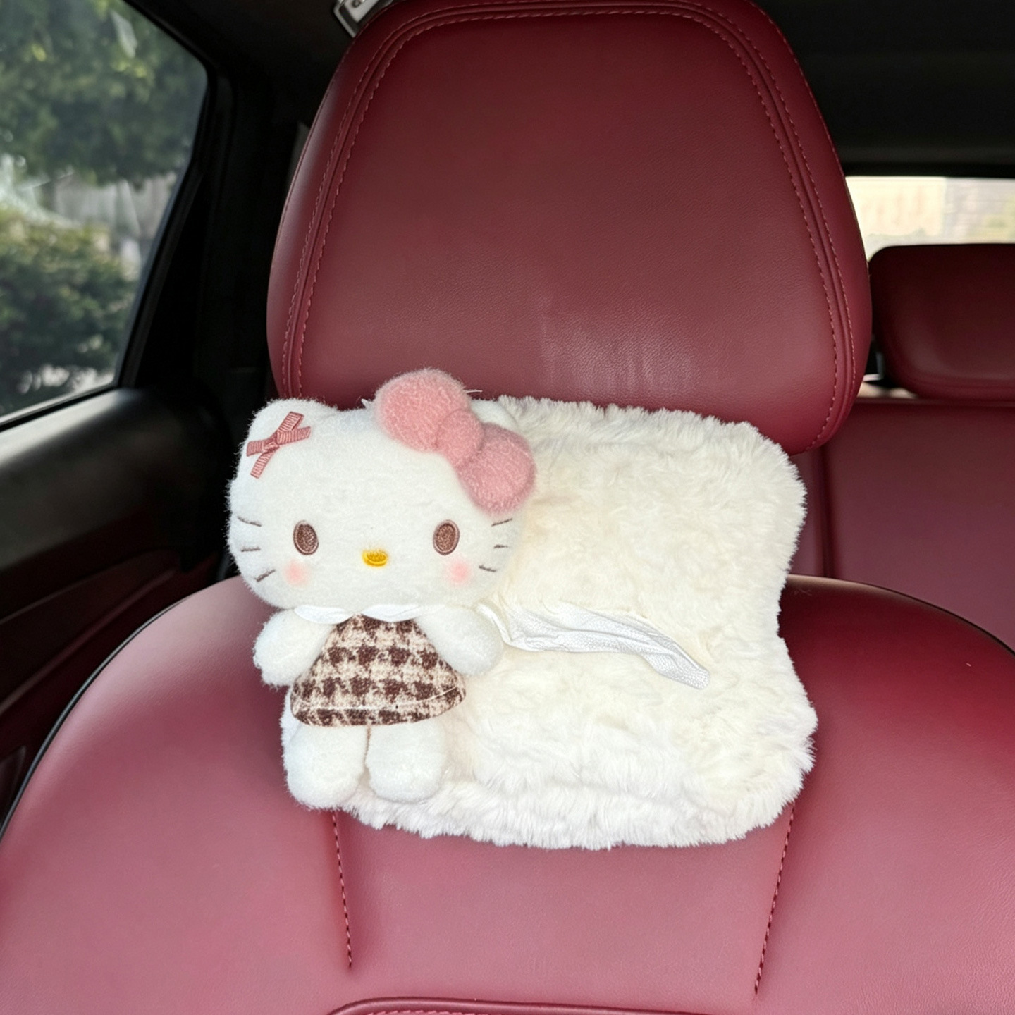 Plaid skirt Hello Kitty car tissue box, car tissue cover, hanging bag, car tissue holder, car interior decoration for women