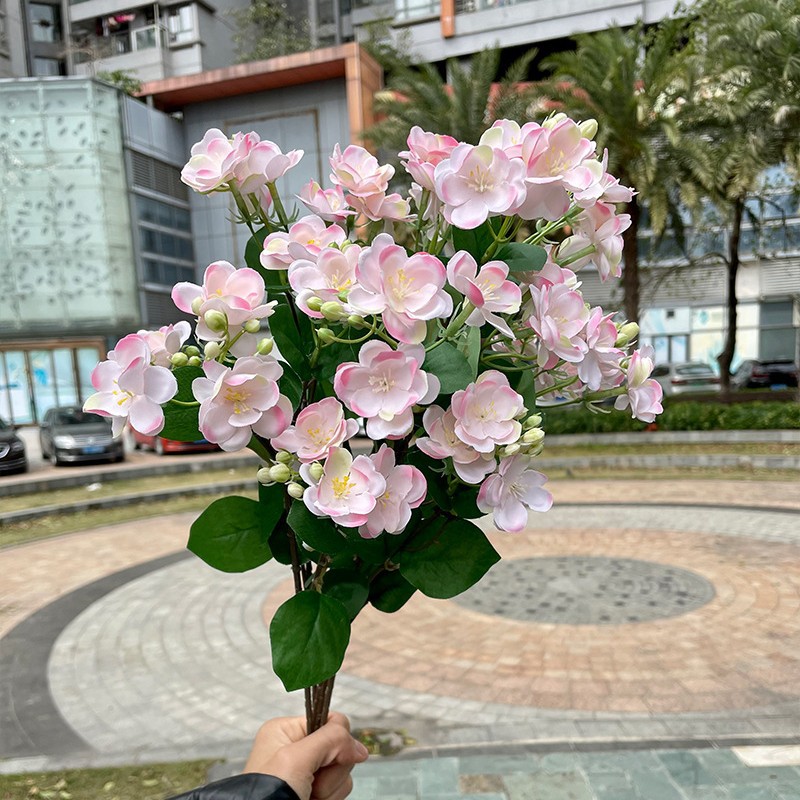 Simulación del Día de San Valentín rosa fabricante 3 sola rama multi-cabeza rosa decoración de la boda flor falsa al por mayor