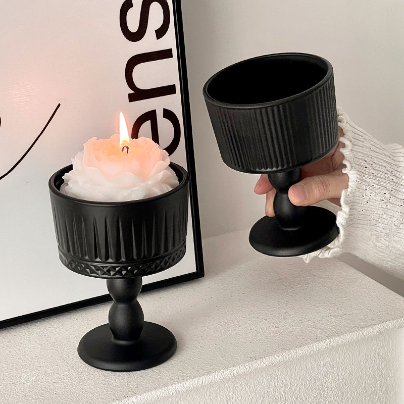 Francés retro negro esmaltado candelabro casero de alto nivel sensación de base de vidrio de incienso atmósfera decoración