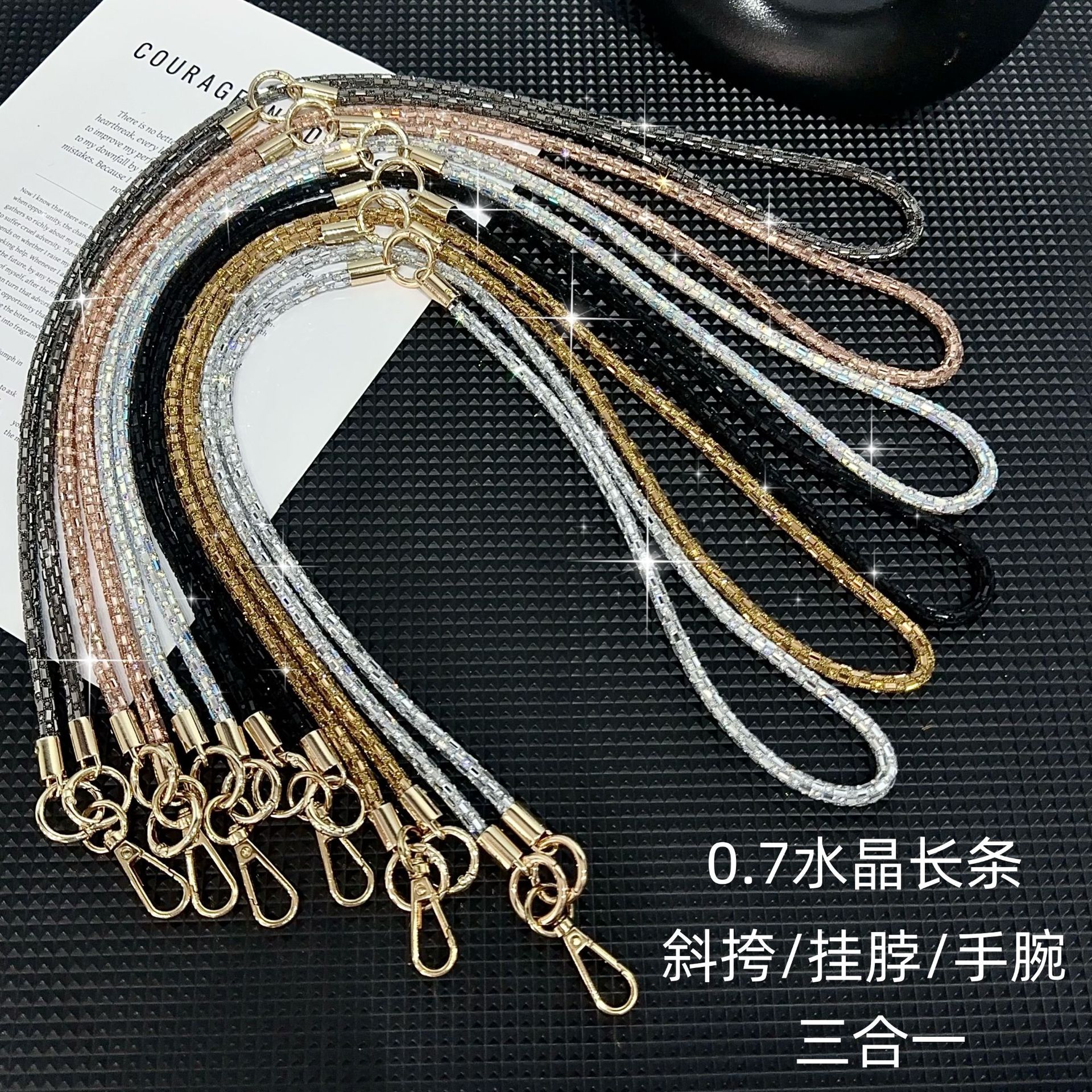 0.7 Cadena de mensajero tres en uno de tira larga de cristal, cordón creativo para teléfono móvil multiusos, joyería de pulsera de diamantes flash de alta calidad, nuevo