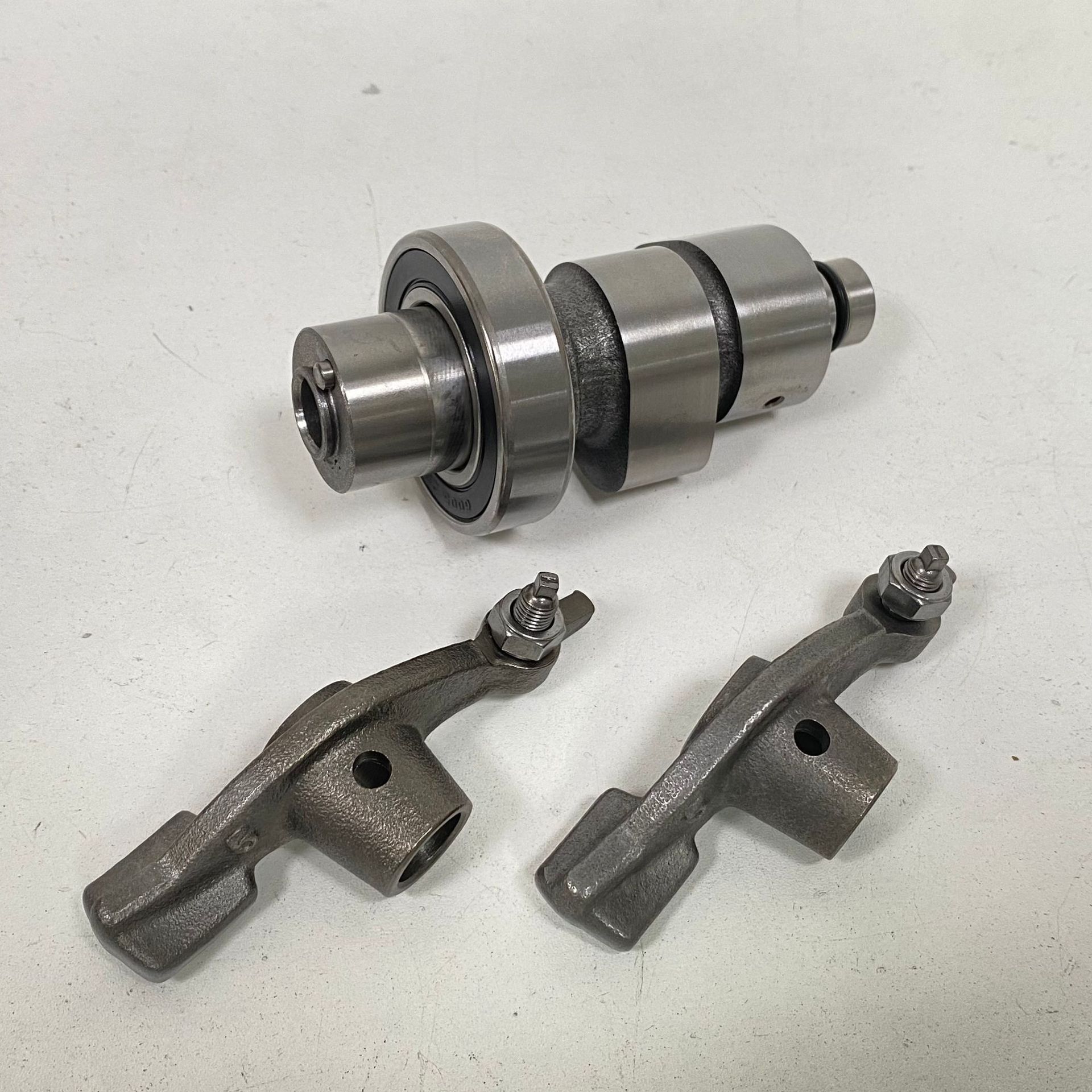 Fazer250 motorcycle engine parts camshaft is suitable for Yamaha Xtz250 YBR250 rocker arm
