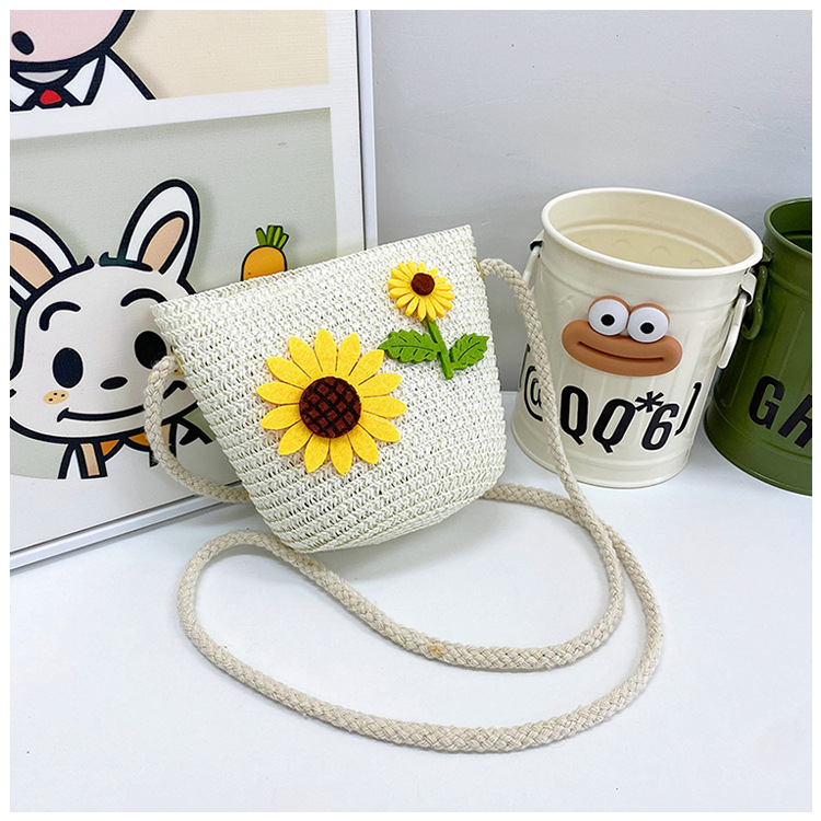 Japanese-style cute cartoon flower small bags, children's straw woven bags, mini crossbody bags, beach play zipper bags, single-shoulder bags undefined