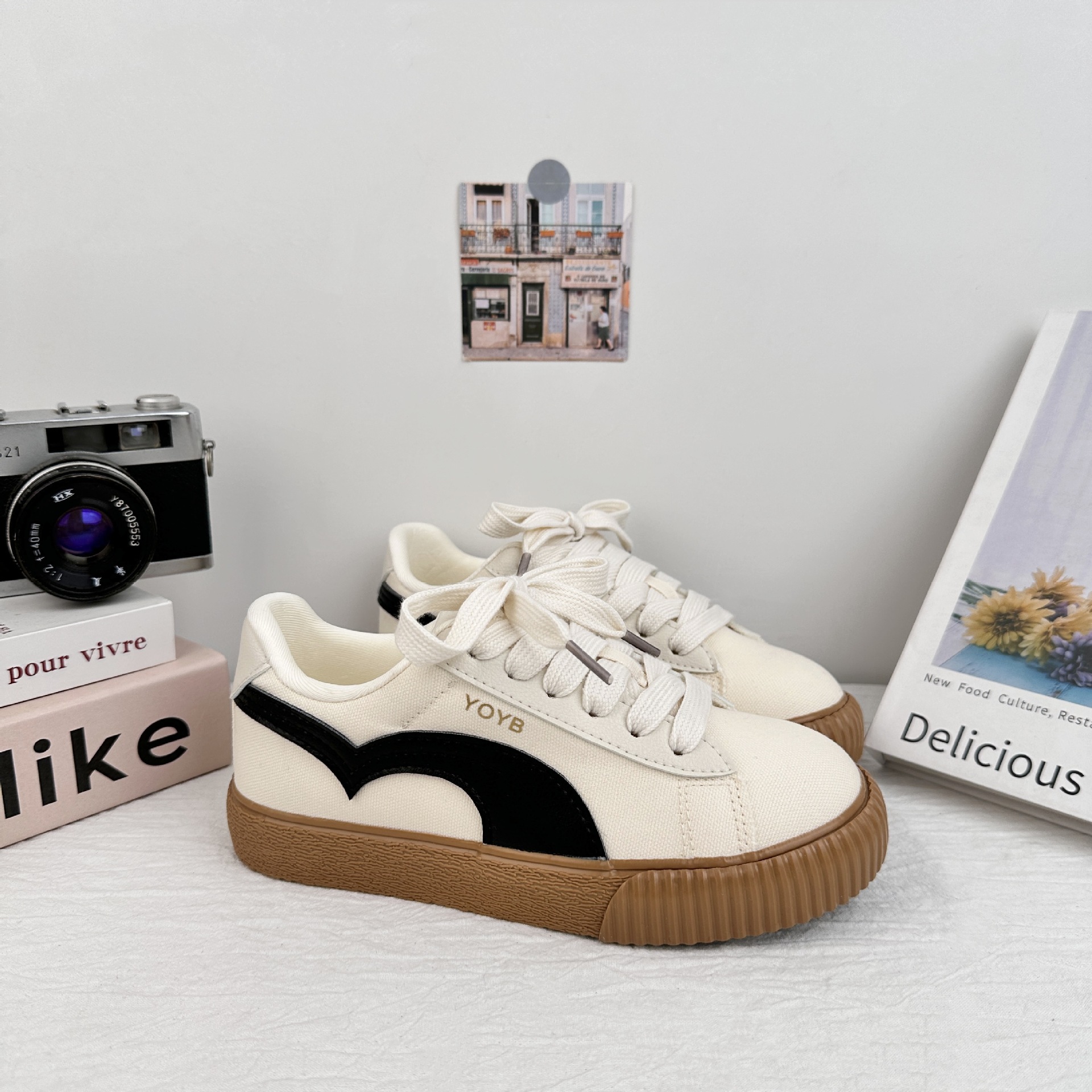 Zapatos de muffins para mujeres de verano de 2025 nuevos zapatos de skate casuales de moda chic