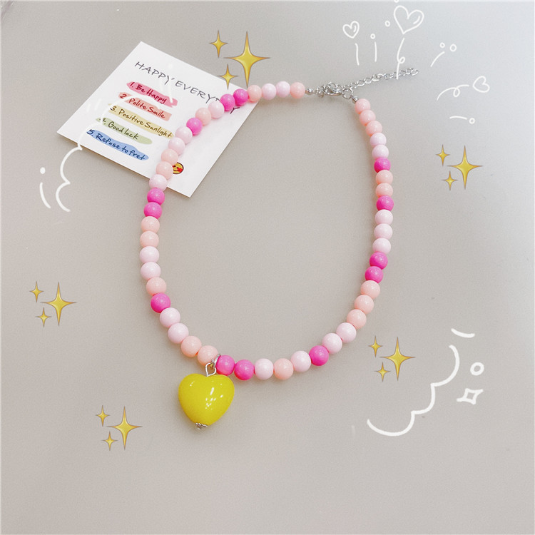 Cute Heart Shape Resin Glass Beaded Women's Necklace display picture 3