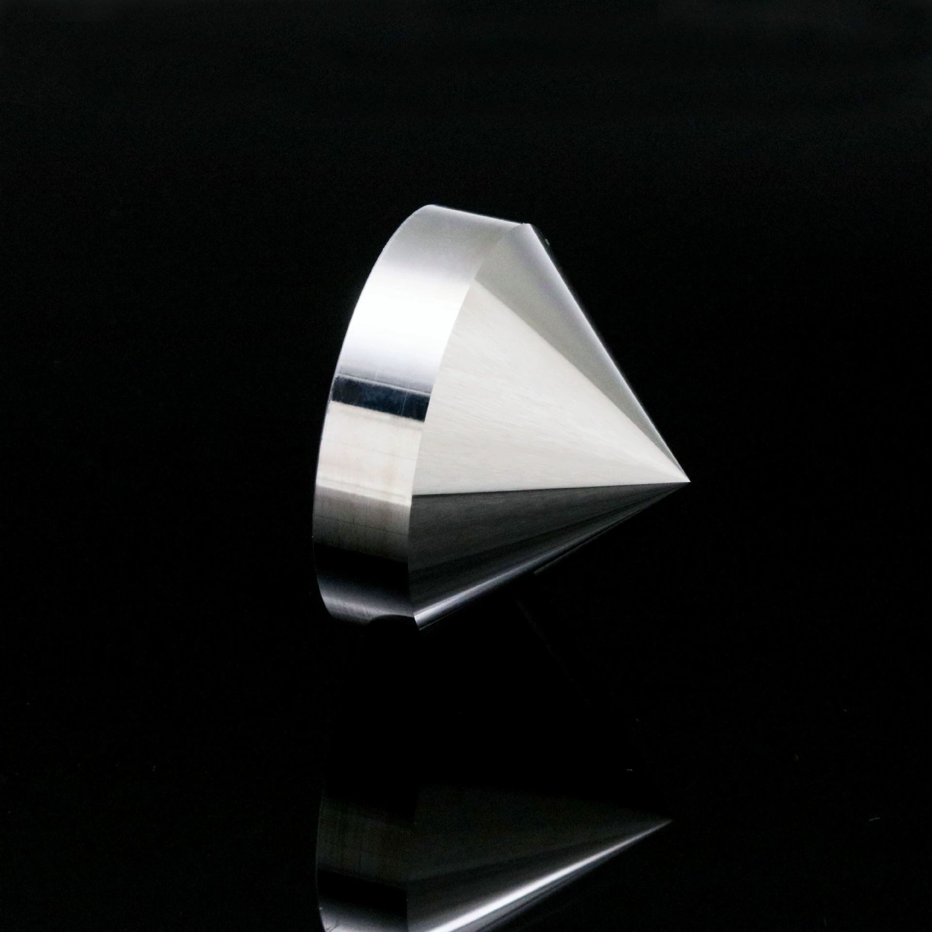 Материал из алюминиевого сплава оптический внешний конический рефлектор Высота зеркала 30 мм Диаметр 40 мм может быть выполнен в соответствии с чертежами