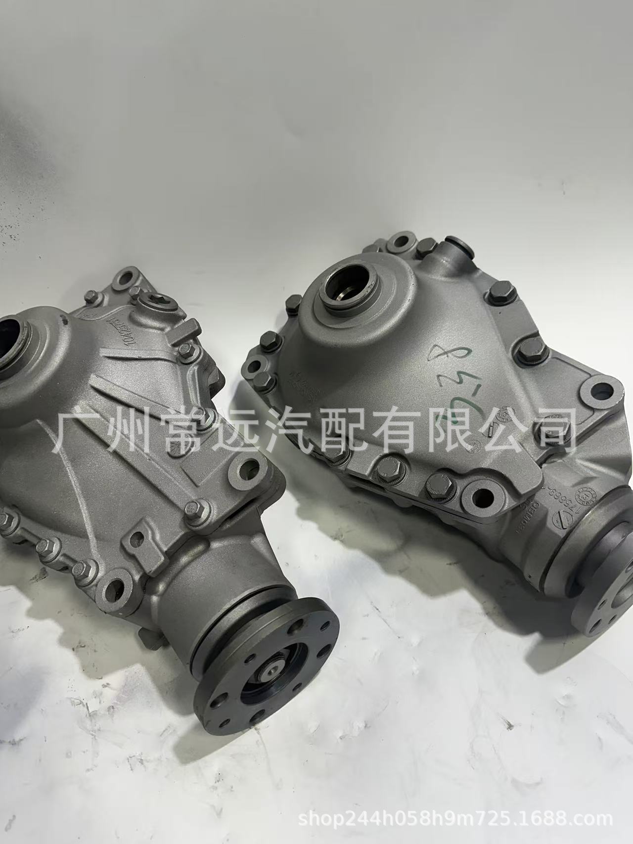Front Differential Assembly for BMW X1 X3 X5 X6 E71 F15 F16 F25 525
