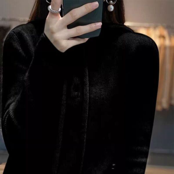Cashmere short woolen sweater