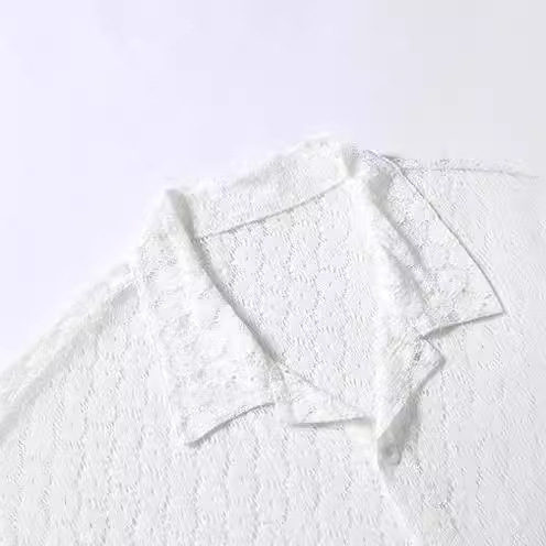 2024 Camisa de manga corta de encaje de moda para hombres transfronterizos europeos y estadounidenses Camisa transparente hueca con botones casuales