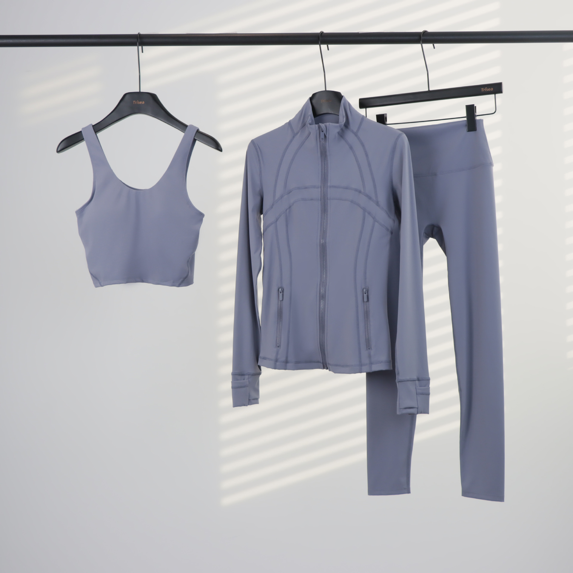 Conjunto de yoga LULU de tres piezas: chaqueta, camiseta sin mangas con cuello en U y leggings de cintura alta para mujer.