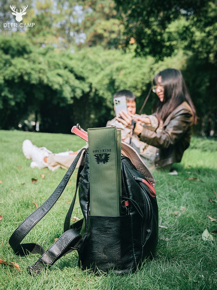 Bay Luは折りたたみ式の小さい座布団があります。アウトドアキャンプ春のピクニックは涼しくて、湿気を隔てて、防湿して山に登ります。