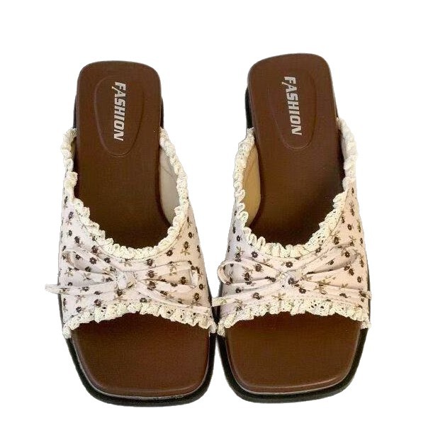 2026 nuevas zapatillas de flores cuadradas de talón de altura de tendencia de punto de arco de encaje zapatillas de temperamento image 5