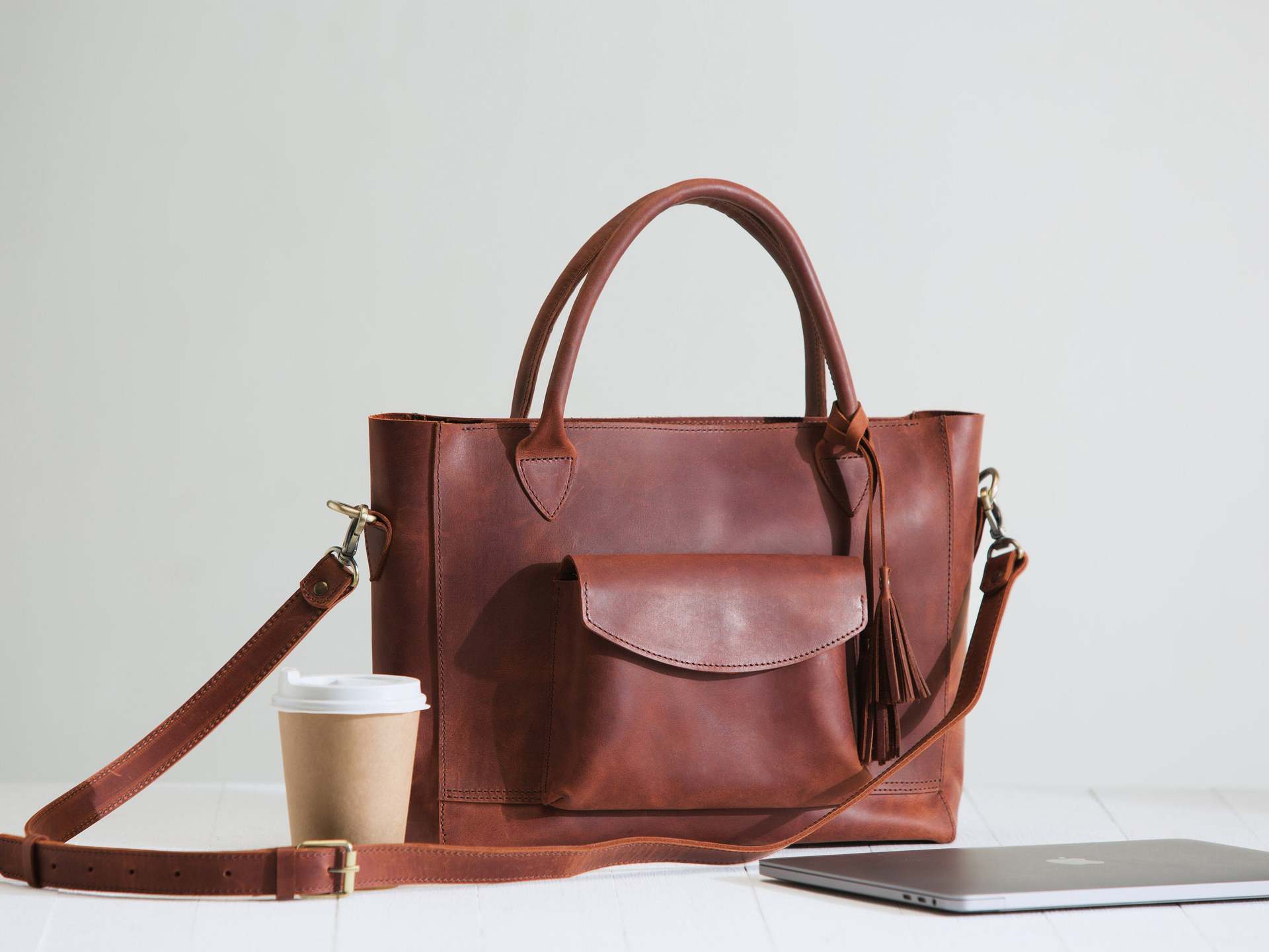 2022 Shou Gongzhi Routuote Large Capacity Luggage with Multi functional Handheld Soft Feeling Women's Bag_voghion.com