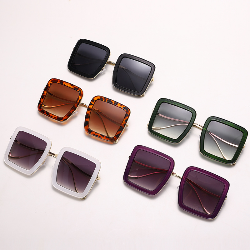 Vintage Style Color Block Square Pc Square Full Frame Women's Sunglasses display picture 1