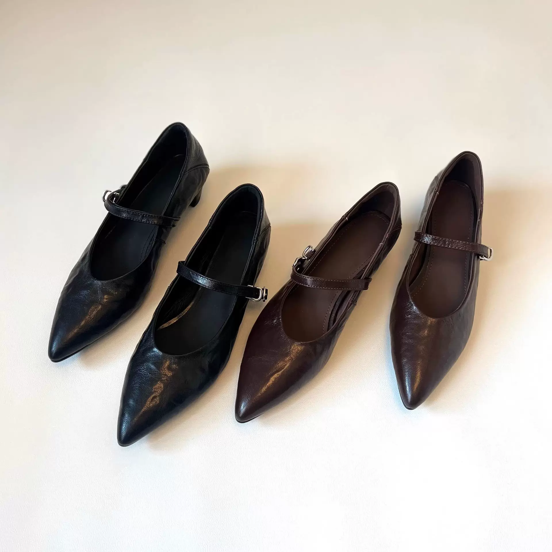 复古风通勤百搭浅口单鞋女一字带玛丽珍鞋低跟尖头时装鞋春夏新款