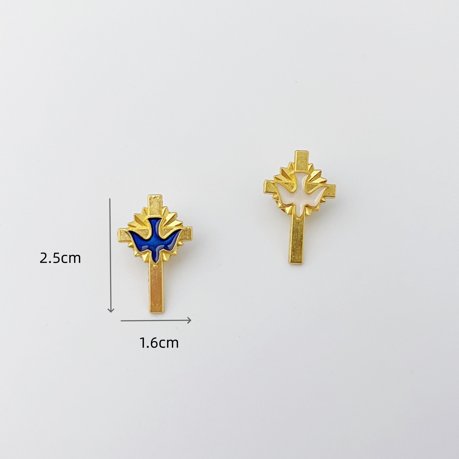 Fuente transfronteriza de metales europeos y estadounidenses, palomas, accesorios de ropa, broches, botones de muñeca, gorros, collares, pines de cintura
