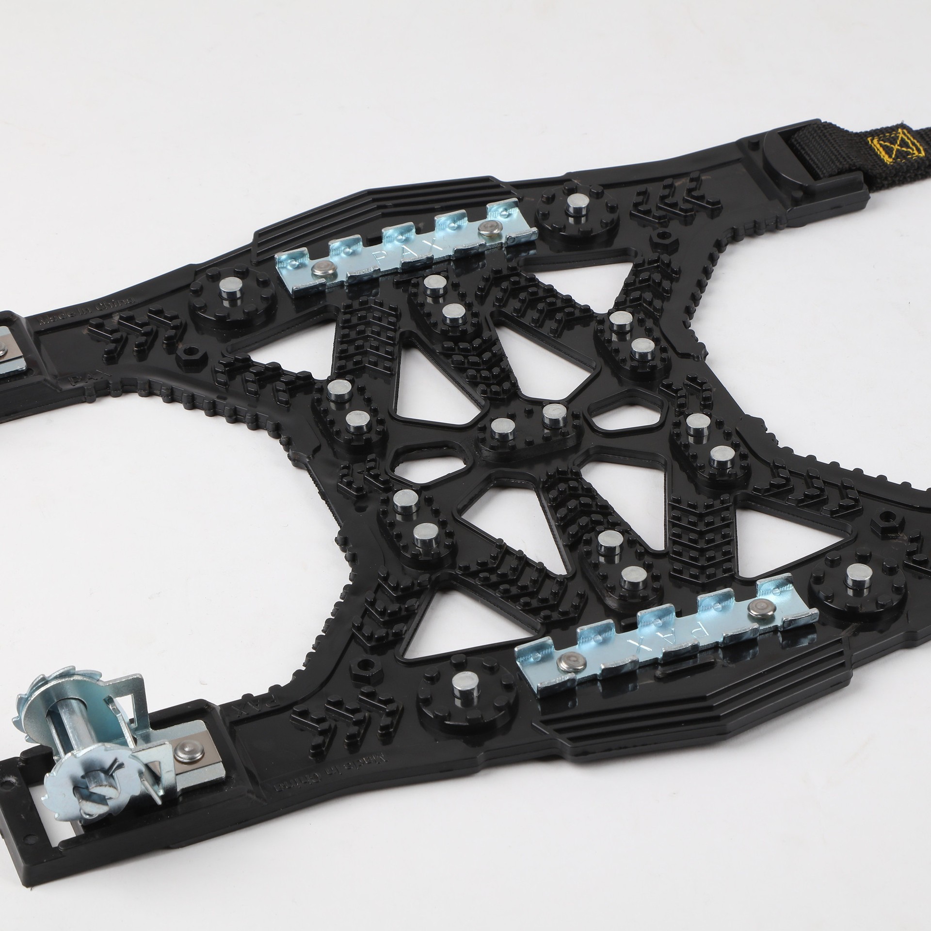 Universal – Car Tire Anti-Skid Tire snow chain - armor-steel-plate-single-piece-black