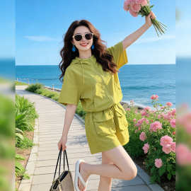 深圳南油套装女初夏绝美减龄巨好看的时尚韩系短袖穿搭短裤两件套