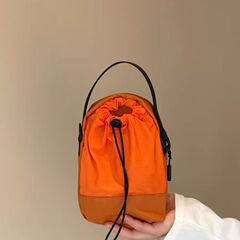 轻便防水蛋蛋包小水壶包休闲斜挎包手机包包mini小包包百搭抽绳包