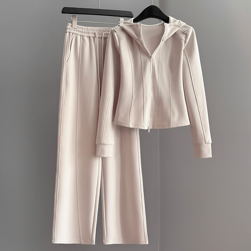 2026 Spring and Autumn Petite Tall Casual Sports Suit for Women, Stylish Age-Reducing Jacket Top with Wide-Leg Pants Two-Piece Set