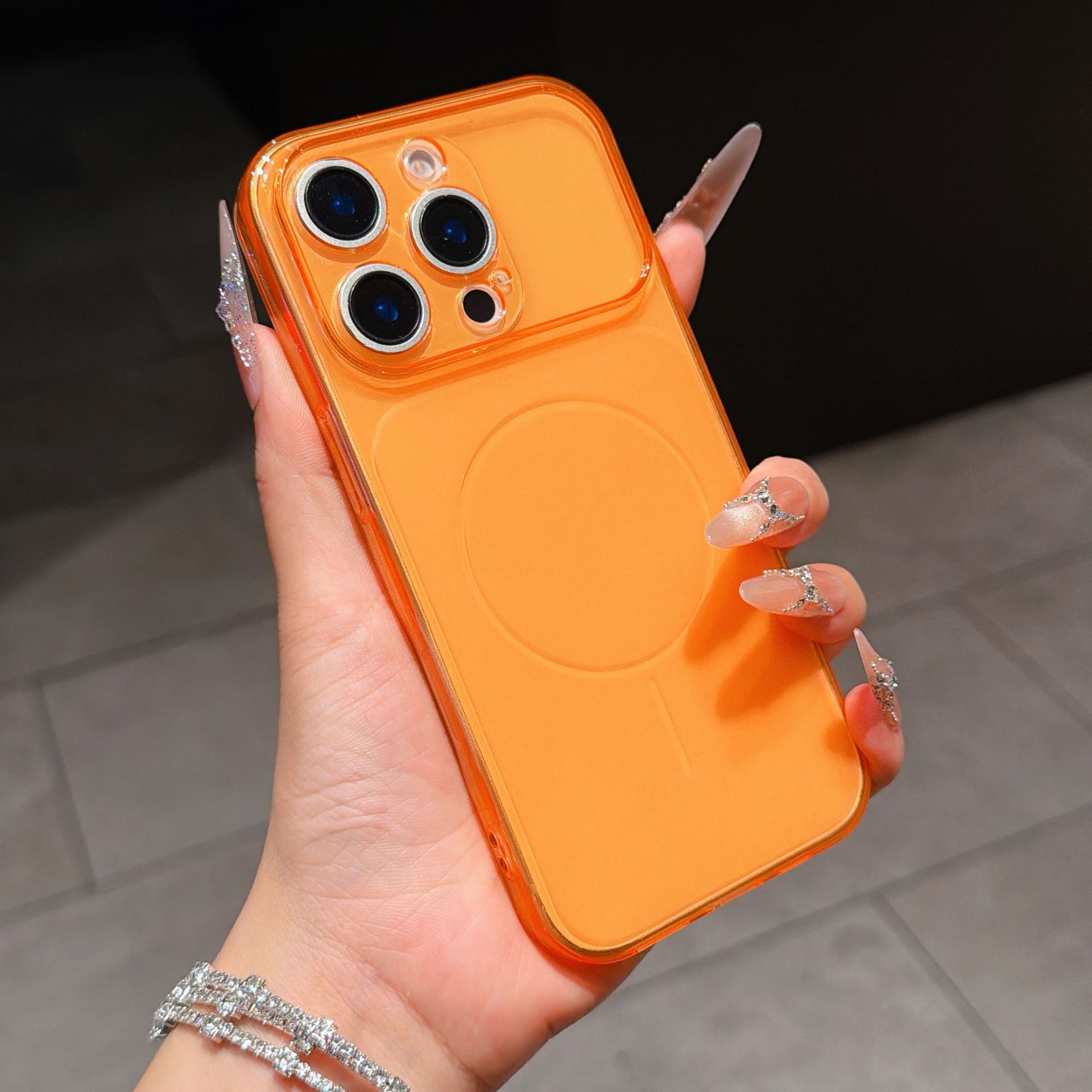 Funda Protectora para Celular iPhone 17 Pro Max y 16 de Silicona Antigolpes Mate