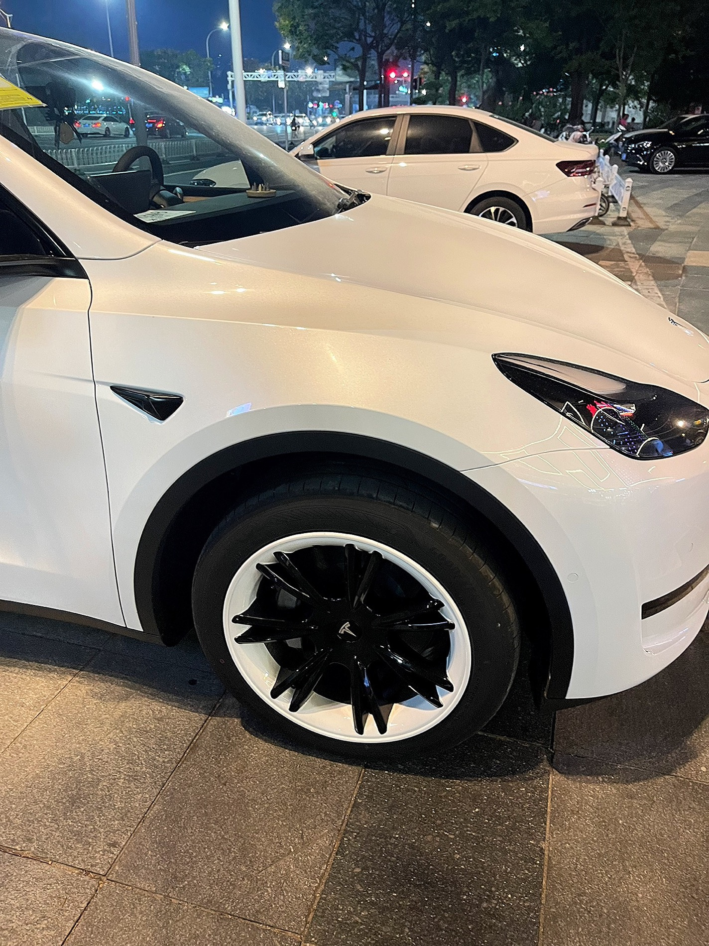 Suitable for Tesla ModelY wheel hub cover decorative protection ring 19 inch modified scratch-resistant all-inclusive bare wheel cover