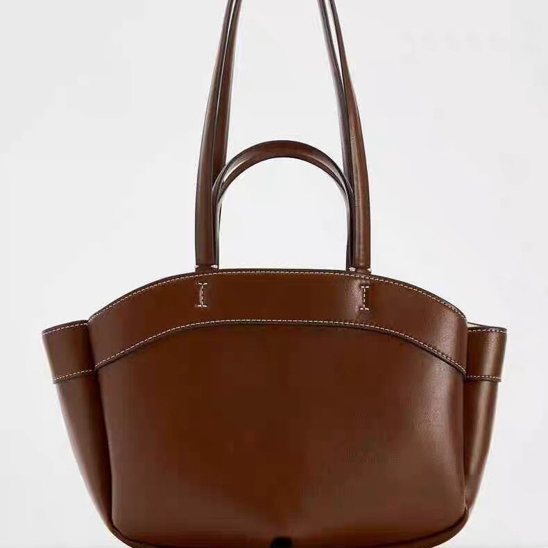 2026 New Brown Tote Bag Spring Fashion Versatile Large Capacity Commuter Bag Single Shoulder Handbag Shopping Bag
