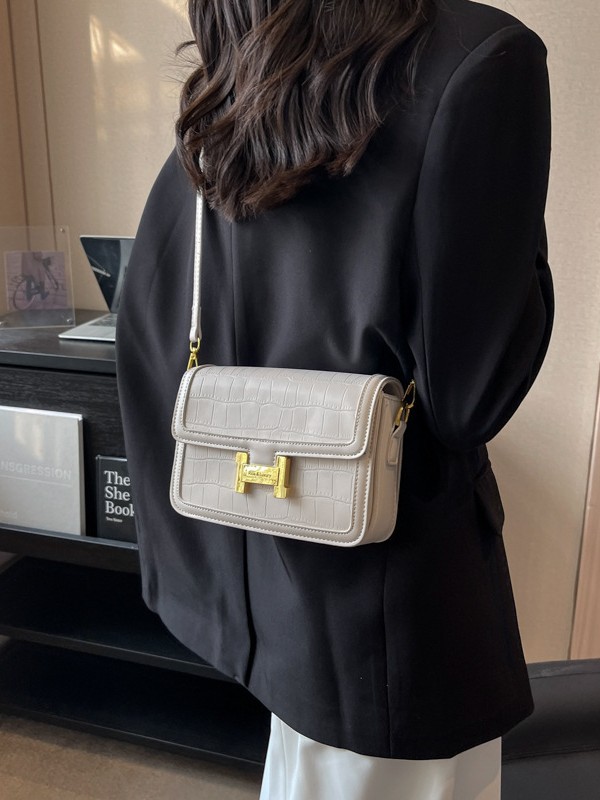 Bolsos de lujo ligero, patrón de piedra de nicho, bolsa cuadrada pequeña, 2025, nueva moda transfronteriza, bolso de mensajero de un solo hombro con bloqueo de letras de moda