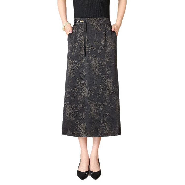 Trousers for mother, western style