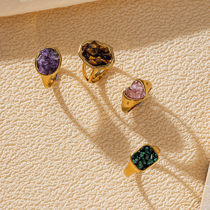 Anillo de acero de titanio de 18 quilates de oro triturado de piedra natural irregular en acero inoxidable de alta calidad joyas de moda transfronterizas