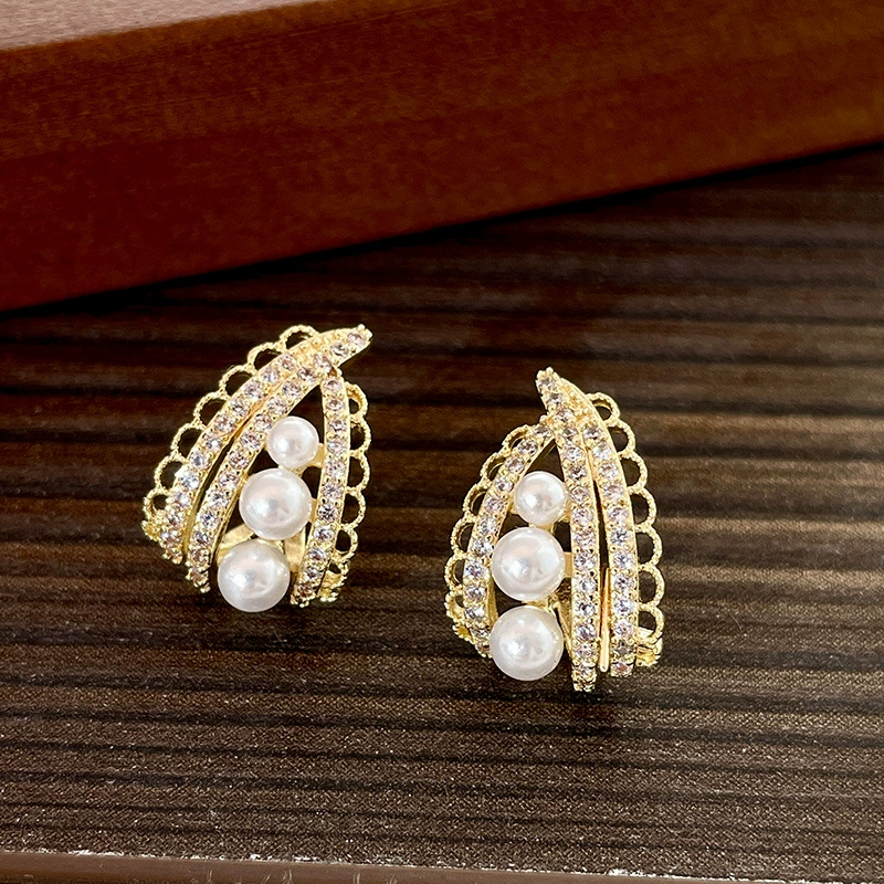 Ретро золотые серьги с жемчугом и кисточками, сережки-клипсы, стиль высокого качества, без пирсинга