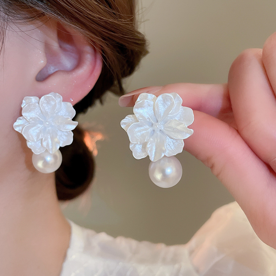 Pendientes de flores de color dopamina de verano Pendientes de todo fósforo de nicho fresco Pendientes de lujo de alta gama de moda al por mayor