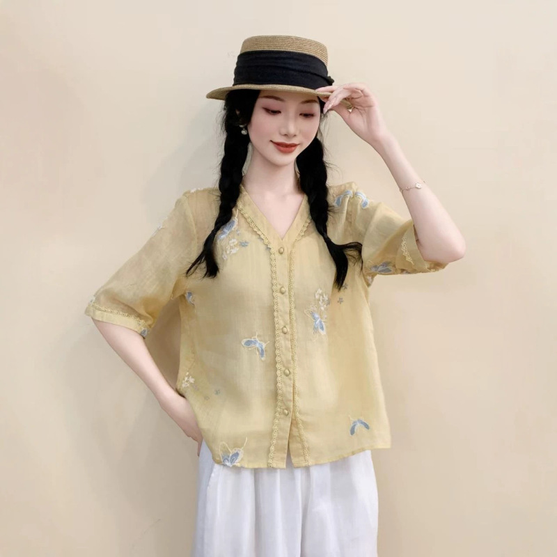 2026 Summer New Style New Chinese-Style Embroidered Ramie Shirt for Women, Retro National Style Loose V-Neck Lace Cardigan Top