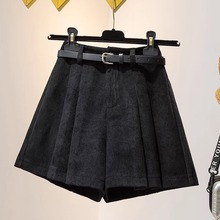 外穿靴裤灯芯绒百褶裙裤女早秋冬季2024新款高腰a字阔腿短裤子春