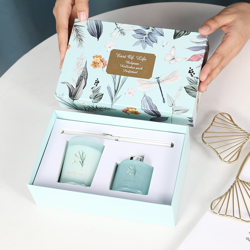 Personalizado al por mayor caja de regalo set de cera de soja perfume aceite esencial creativo regalo de Navidad acompañante