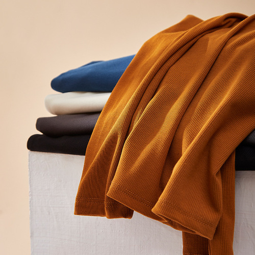 Warm autumn and winter cup all-in-one underwear with chest pad, thickened German velvet, heated acrylic, brushed long-sleeved women's autumn top