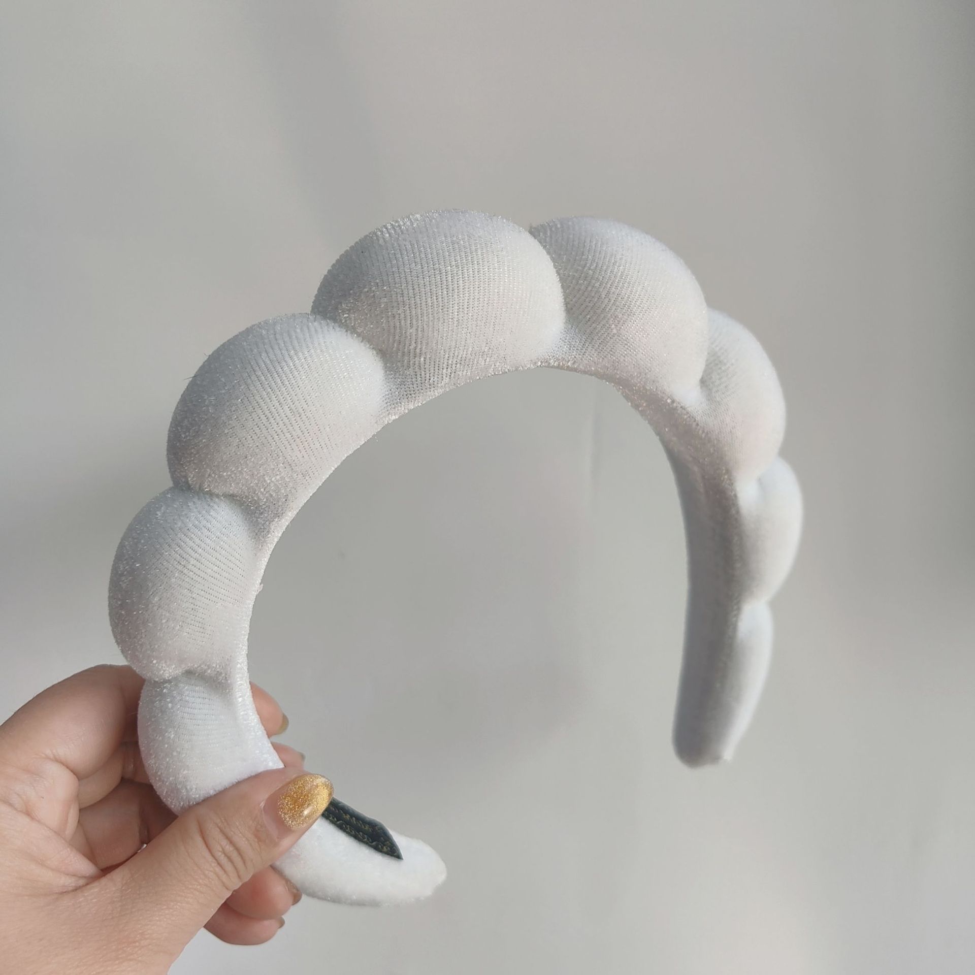 Diadema de Esponja tipo Nube de Tela para Lavado de Cara
