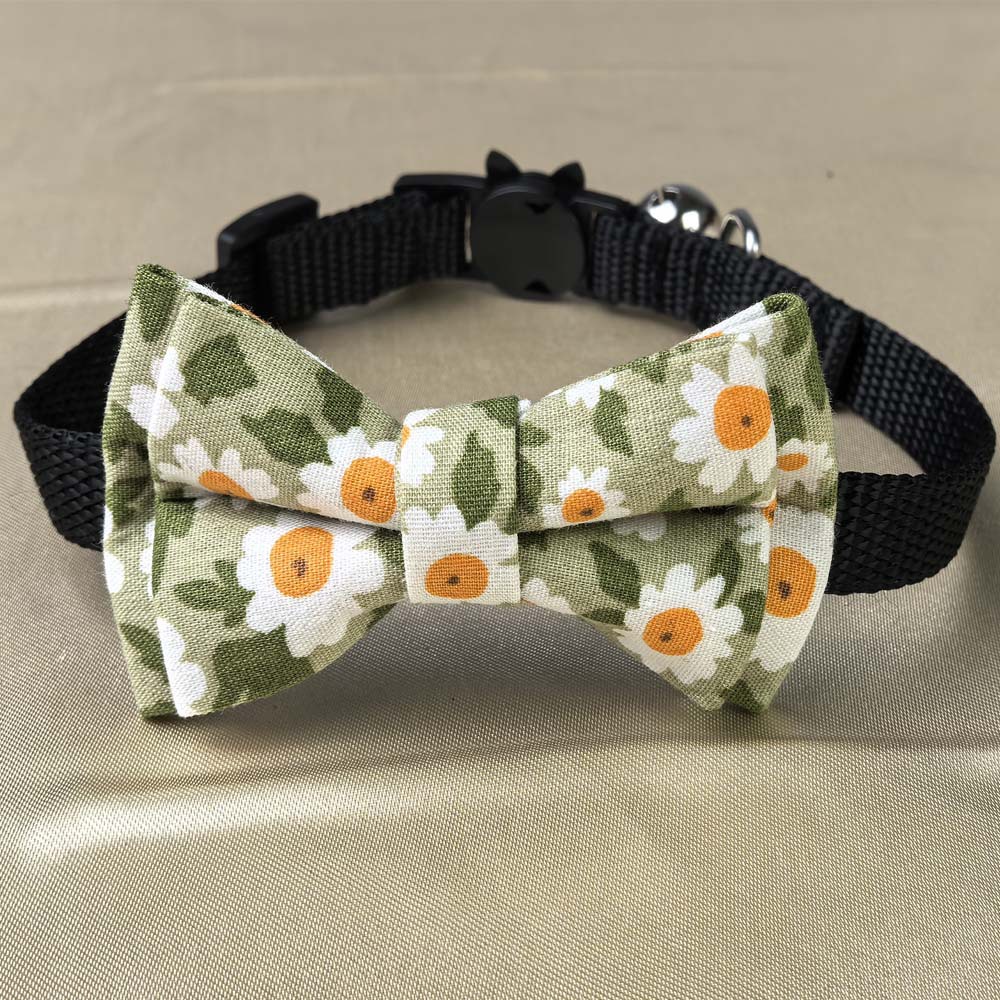 Marca de moda collar de lazo para mascotas collar de perro de peluche collar de perro pajarita de gato decoración puede tirar de la correa del cuello al por mayor