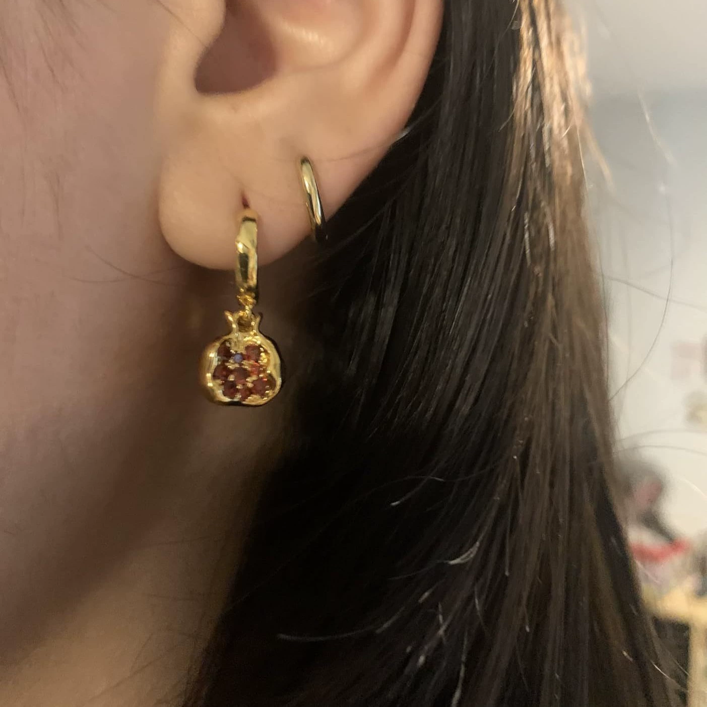 Трансграничные новые медные позолоченные золото ретро нишевые гранаты дизайн серьги персонализированные модные наушники модные простые серьги