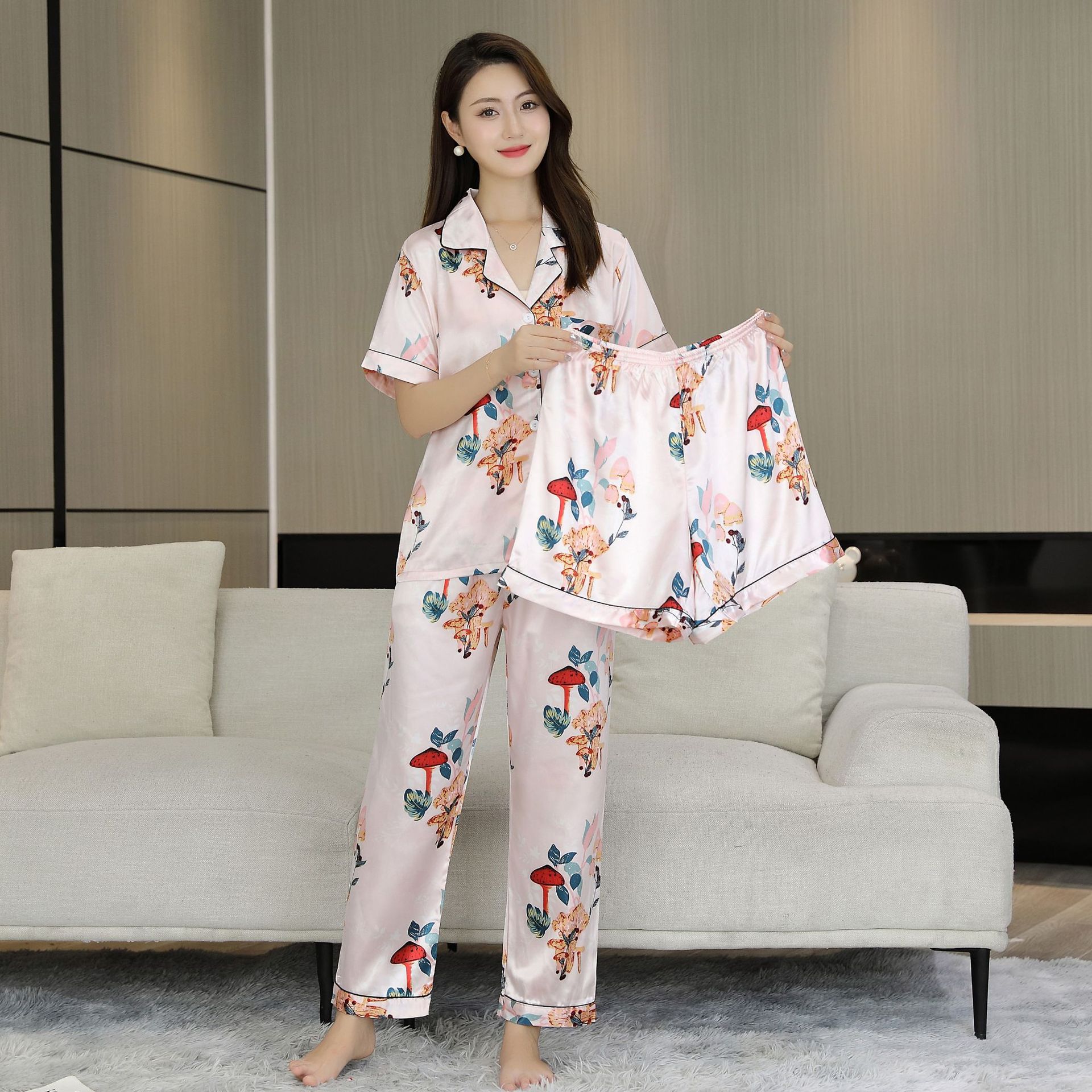 2025 nuevo estilo pijama mujer verano hielo seda fina solapa pantalones de manga corta traje de tres piezas se puede usar en el exterior